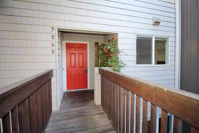 Foto del edificio - 7545 N Edgewater St