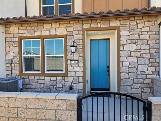 Foto principal - 12844 Auburn Dr