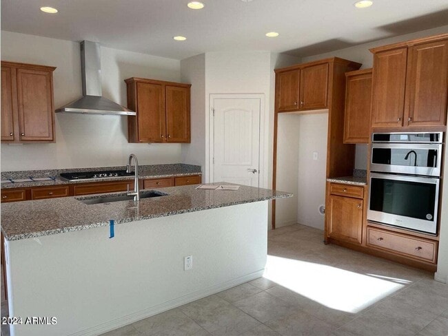 Building Photo - 8750 W Solano Dr
