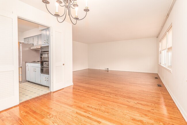 Foto del edificio - 4218 Oakton St