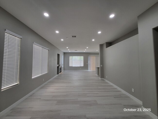 Foto del edificio - 912 Cambridge Cross Pl