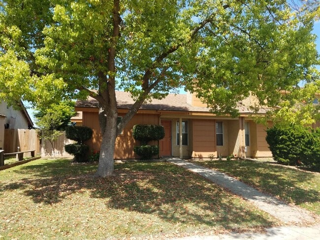 Foto del edificio - 1463 E Millard Way