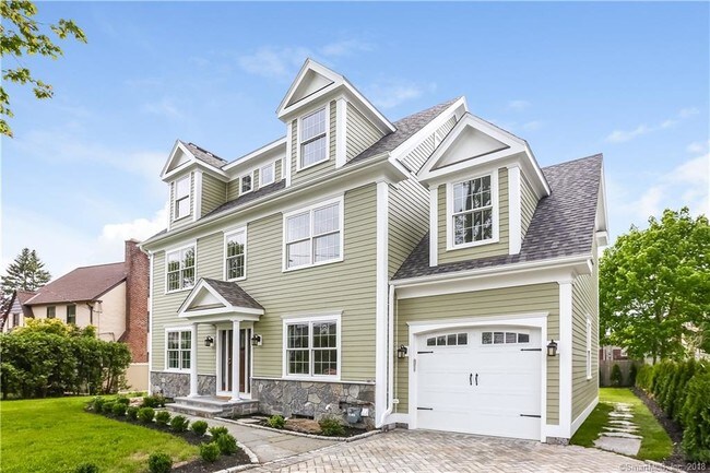 Building Photo - 10 Windy Knolls