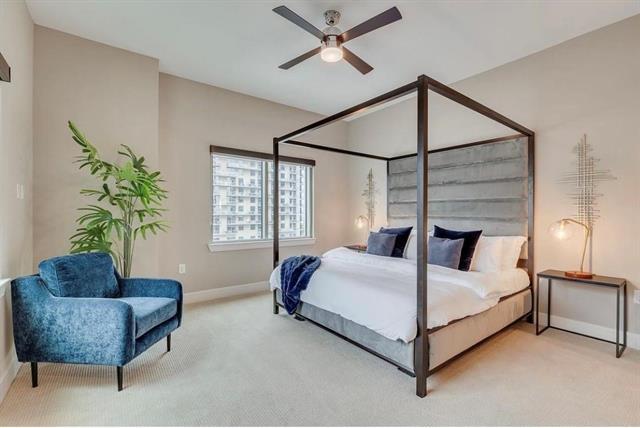 Building Photo - 2323 N Akard St