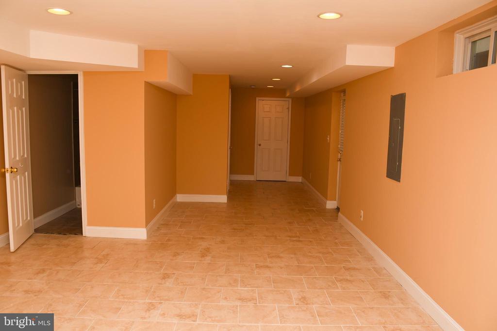 Foto principal - 6371 Forest Ave