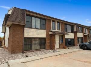 Building Photo - 1705 Fetterman Dr