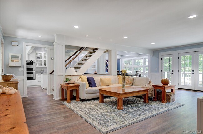 Foto del edificio - 2 Spring Hollow Rd