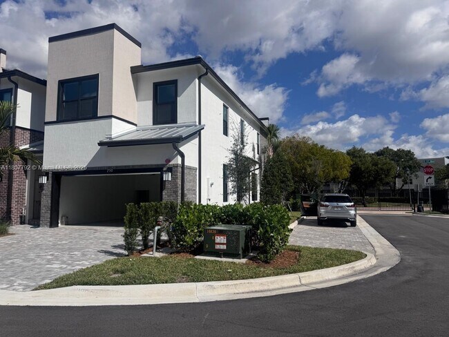 Foto del edificio - 750 NW 82nd Ter