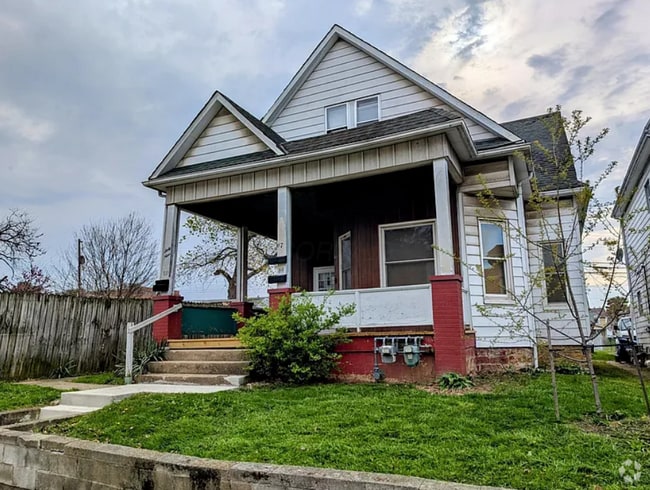 Building Photo - 67 N Harris Ave