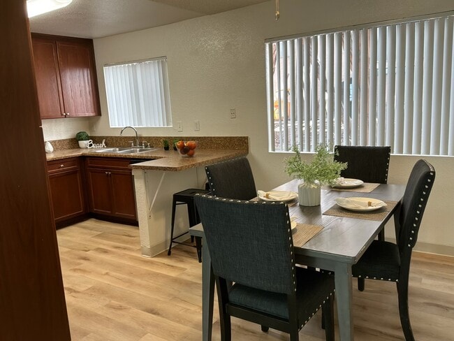 Building Photo - Carlton Ridge *1st Month Free OAC*