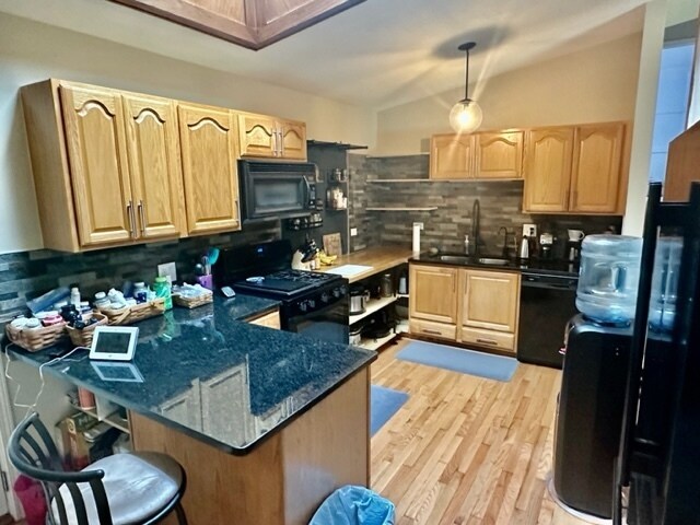 Building Photo - 2112 Old Elm Rd