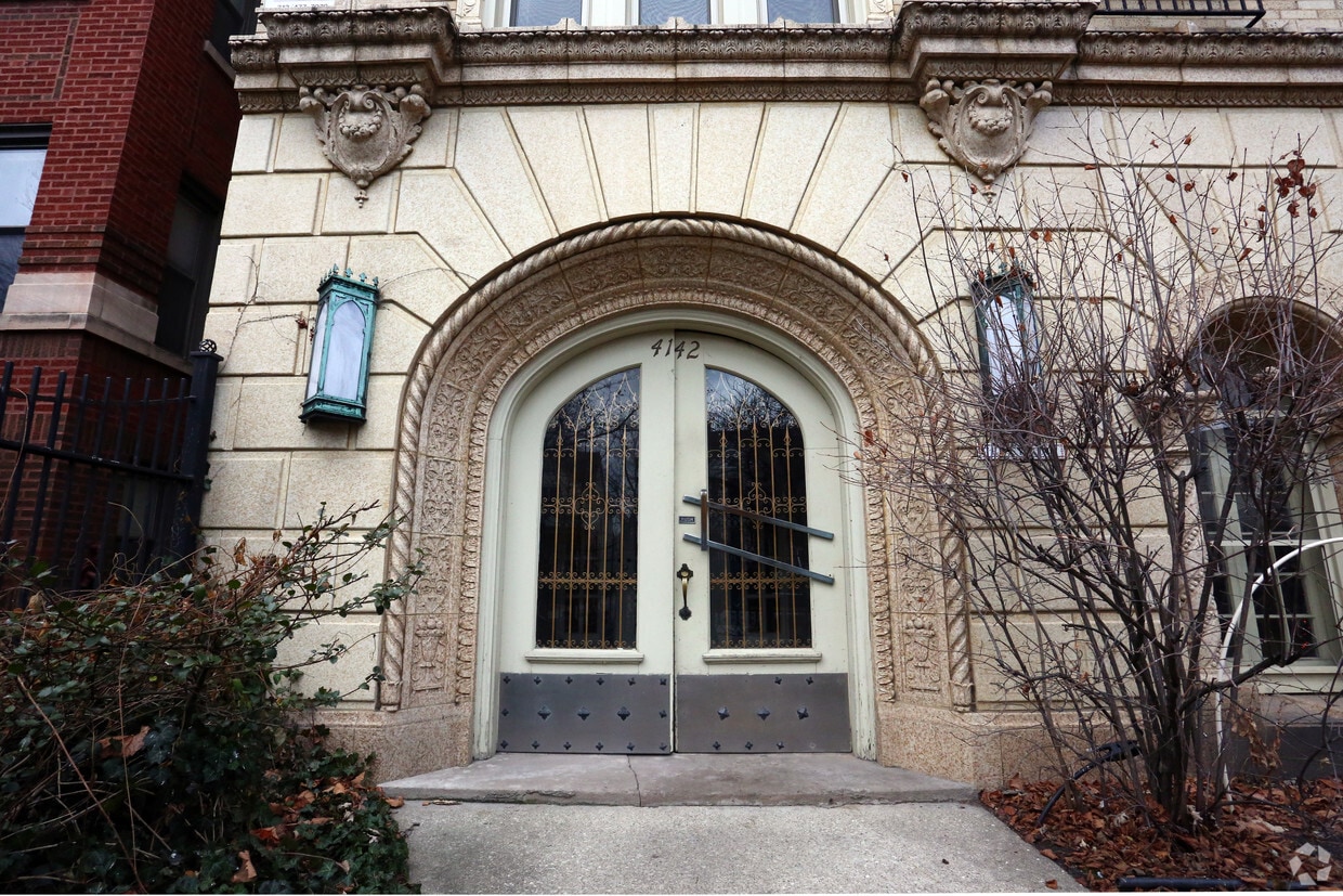 Building Photo - 4142 N Keystone Ave