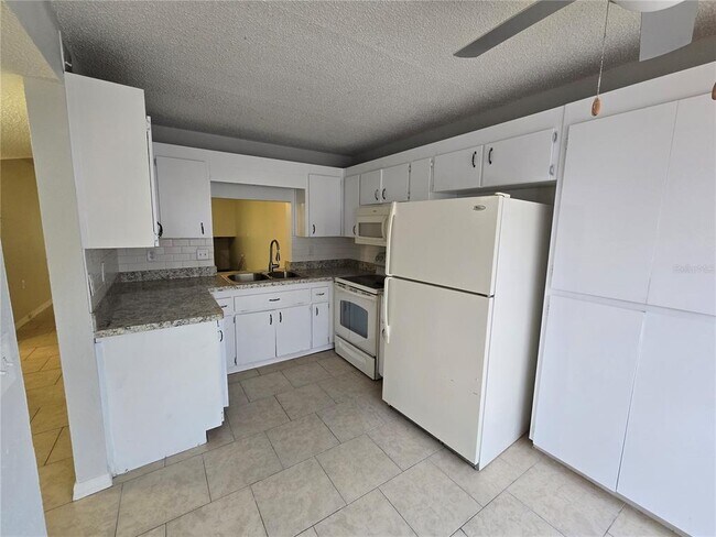 Foto del edificio - 7741 Forest Trail