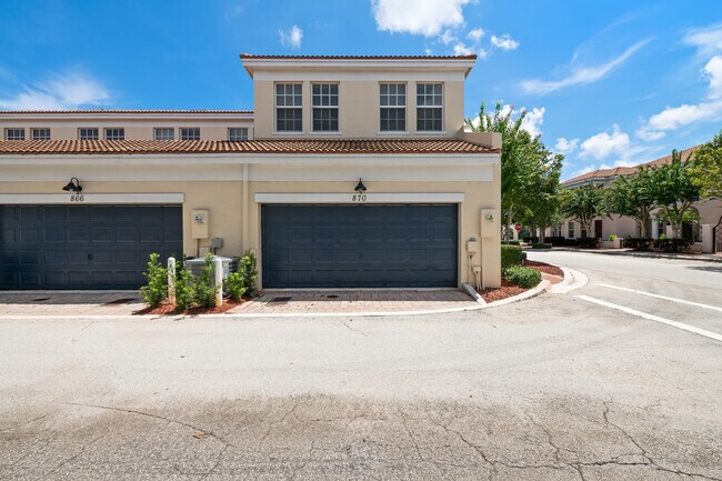 Building Photo - 870 NW 83rd Ln