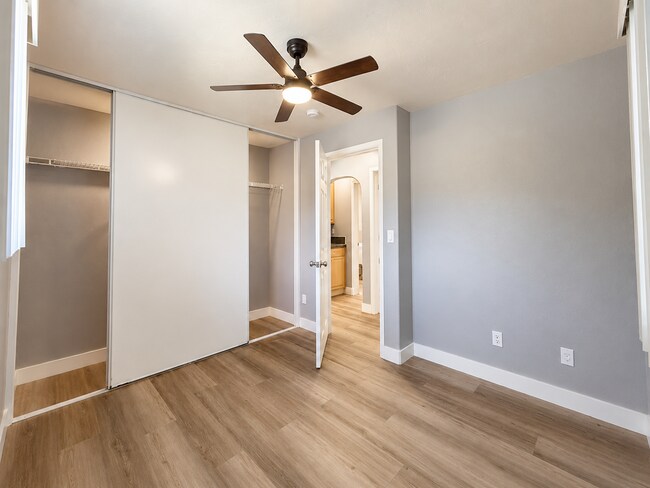 Foto del edificio - 4727 Redland Dr