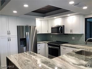 Building Photo - 5565 Trailwinds Dr