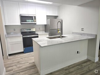 Building Photo - 1233 SW 46th Ave
