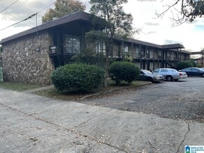 Building Photo - 2325 10th Ct S