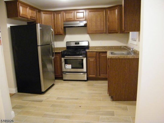 Primary Photo - 1352 Camden Ct