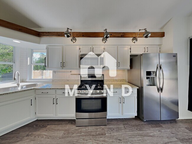 Building Photo - 2718 Bobby Ln