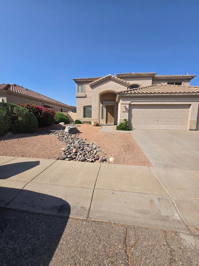 Building Photo - 918 W Windsong Dr