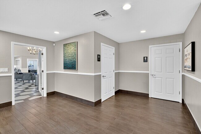 Foto del edificio - Cascades at Clear Lake Apartments