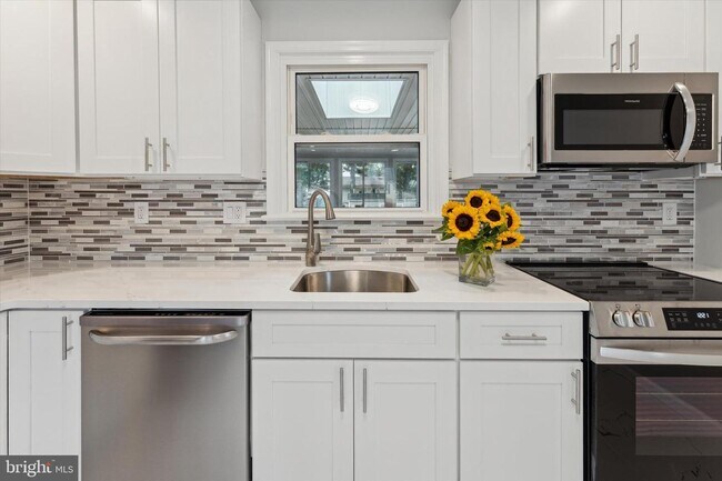 Foto del edificio - 449 Maple St