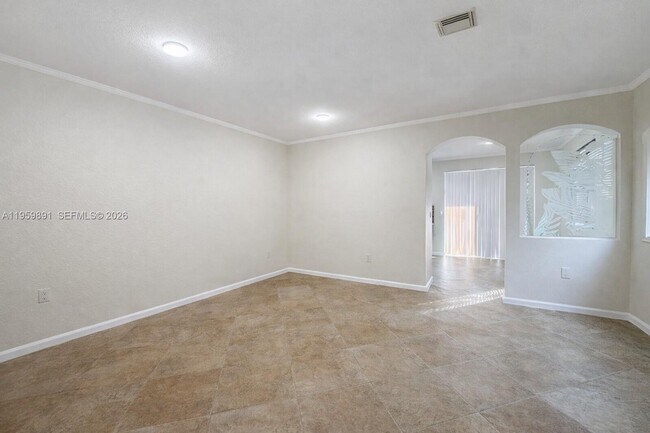 Foto del edificio - 8-25  Northwest 14th Place, North Miami Beach, FL 33169 - 3 BR 2 BA townhouse