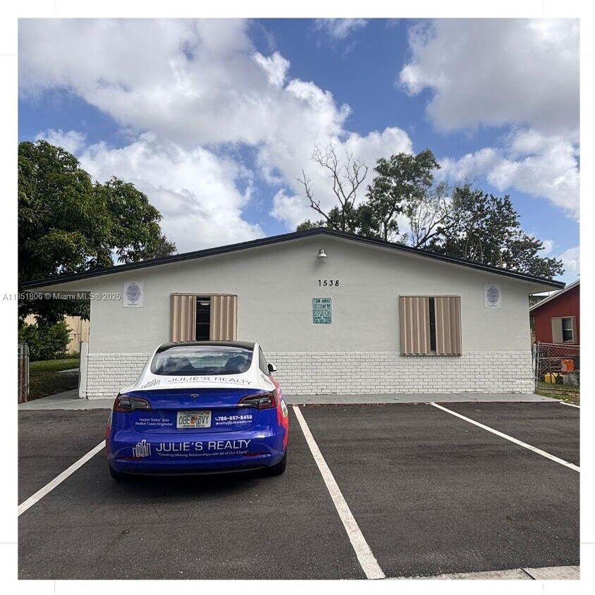 Primary Photo - 1538 NW 52nd Ave