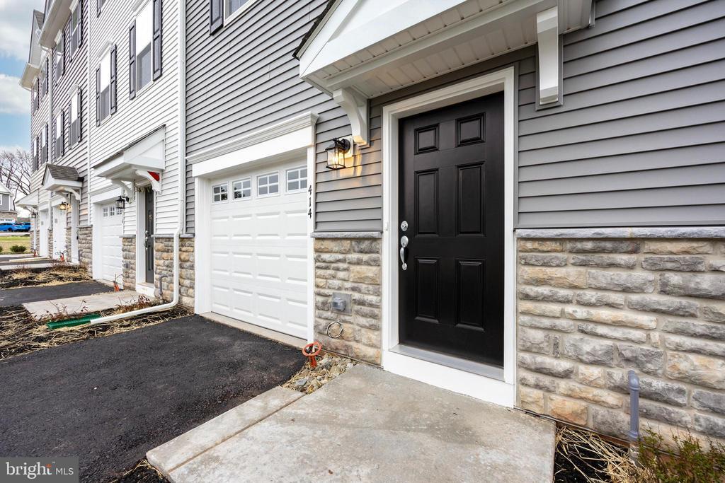 Foto principal - 414 Ridgewood Dr