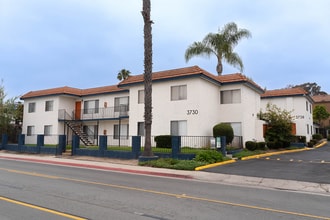 Building Photo - 3738 Beyer Blvd