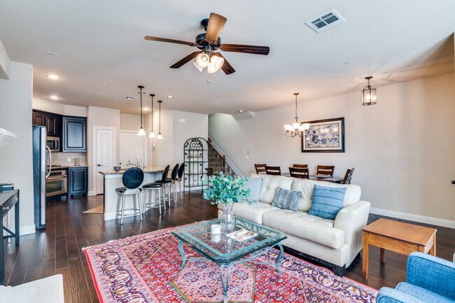 Building Photo - 4268 Riverview Dr