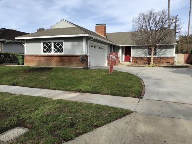 Building Photo - 14213 Leadwell St