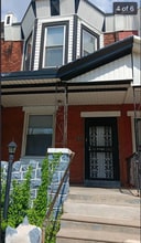 Building Photo - 135 S 61st St
