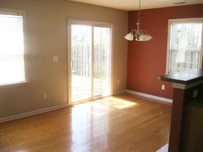 Foto del edificio - 1005 Dayton Ct