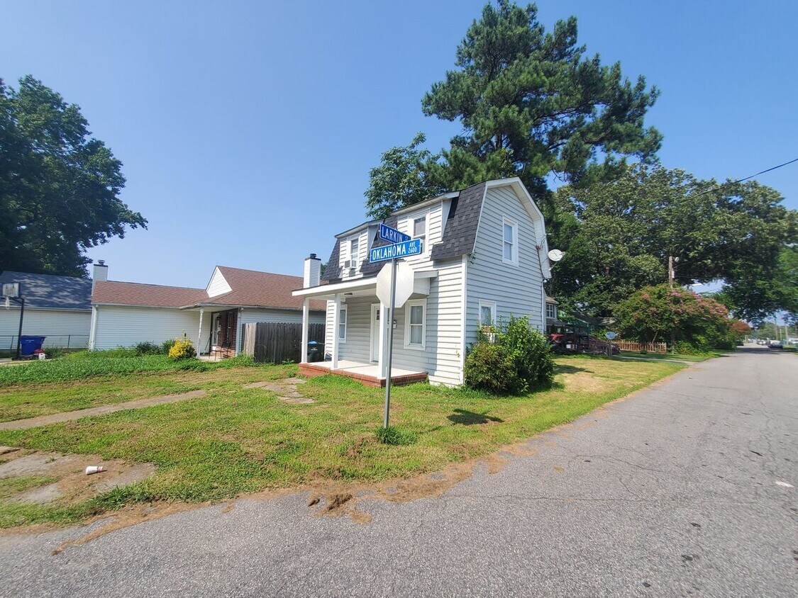 Primary Photo - Single family home with attached MIL suite
