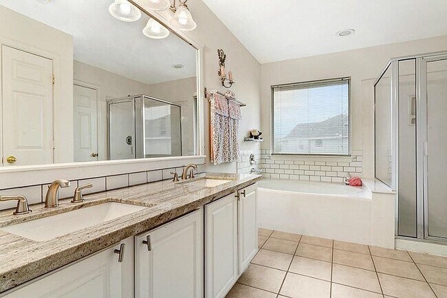 Building Photo - 3027 Loganberry Park Ln