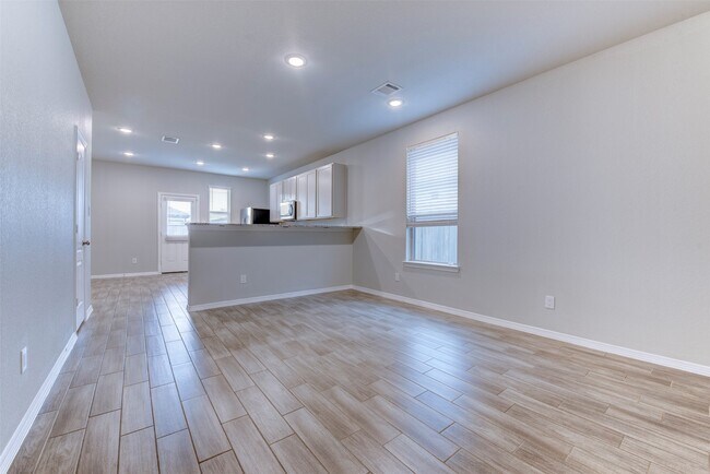 Foto del edificio - 24803 Russet Bluff Trl