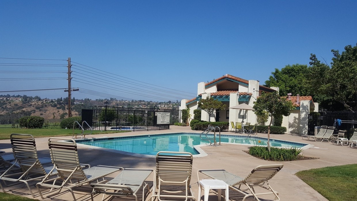 Primary Photo - 11255 Tierrasanta Blvd