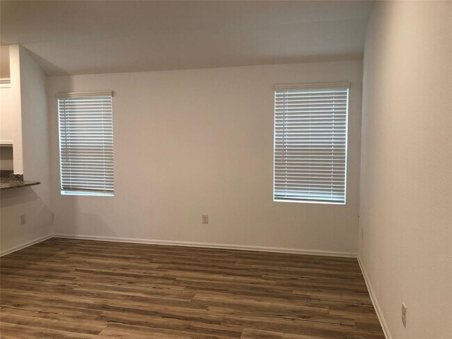Foto del edificio - 6220 Arcadia Sound Ln