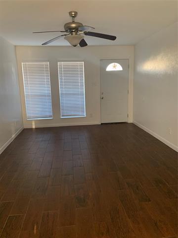 Foto del edificio - 7675 Woodshire Dr