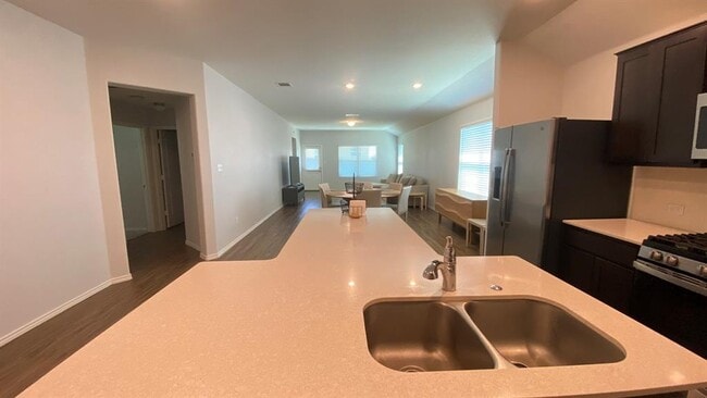 Building Photo - 3304 Kenner Dr