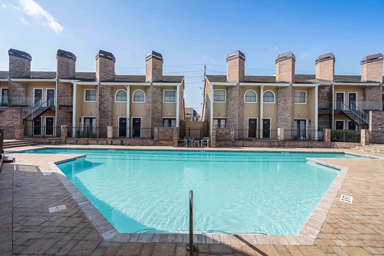 The Park at San Marino Apartments at 14500 Empanada Dr Houston, TX