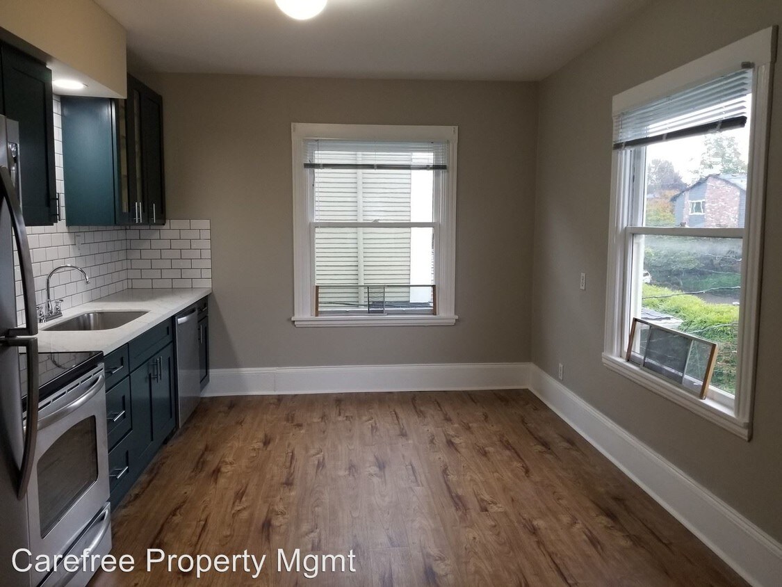 Foto principal - 2117 SE Hawthorne Blvd