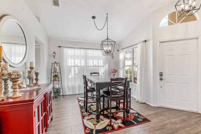 Foto del edificio - ** Annual Rental ~ Single Family Home in C...