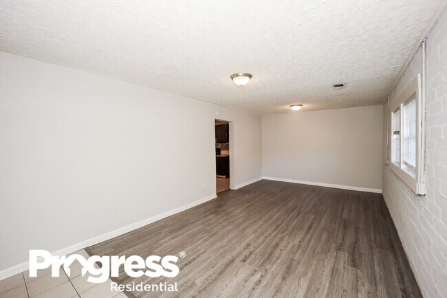 Building Photo - 2924 Springside Pl SE