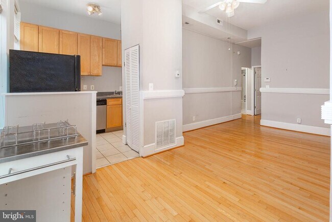 Foto del edificio - 1420 11th St NW