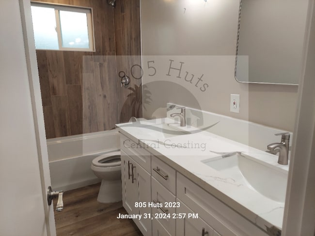 Building Photo - 2351 Lexington Ave