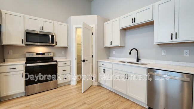 Foto del edificio - 6728 66th Ave S