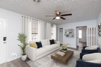 Building Photo - 2149 Karen Dr